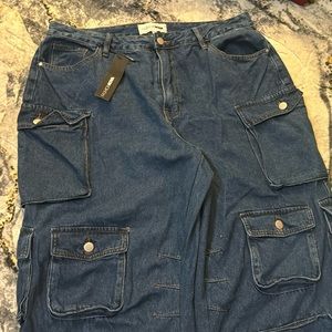 Billie low slung cargo jeans (mediumwash) from fashion nova